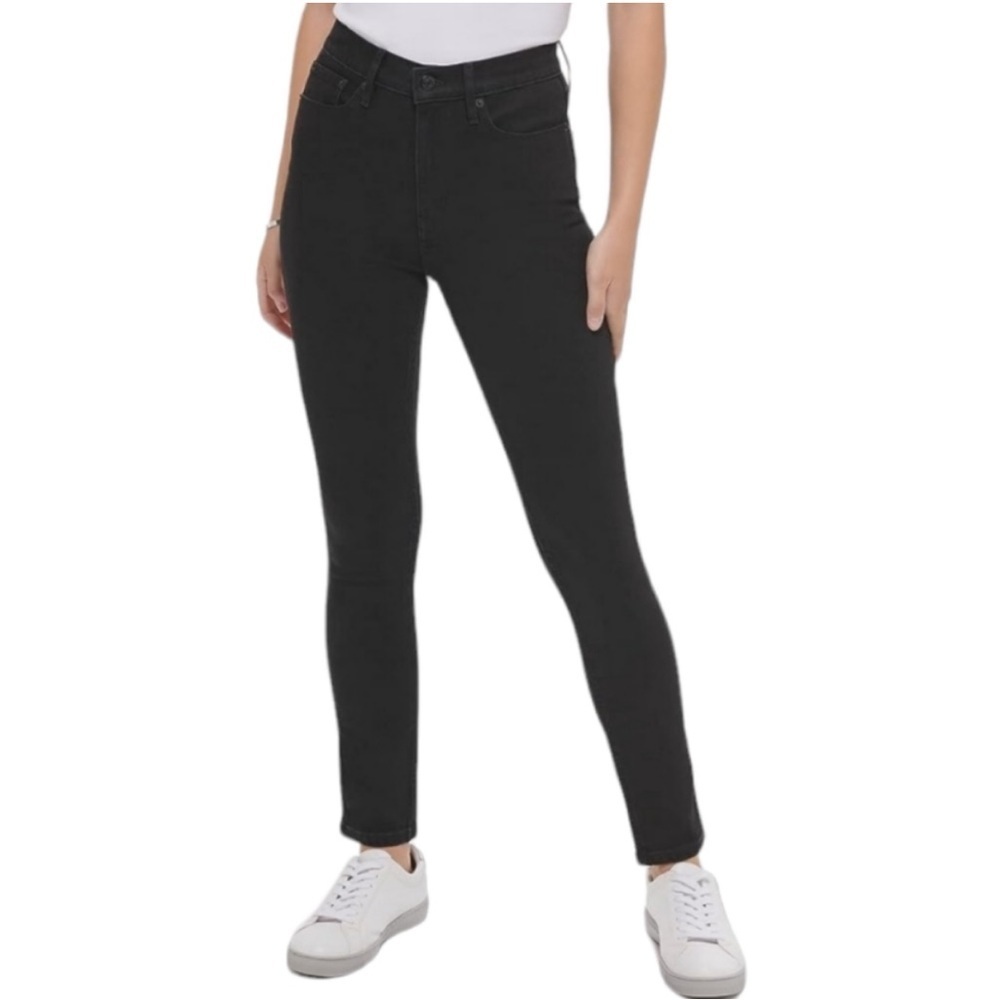 NWT Calvin Klein Jeans Black Straight
Jeans Size 12